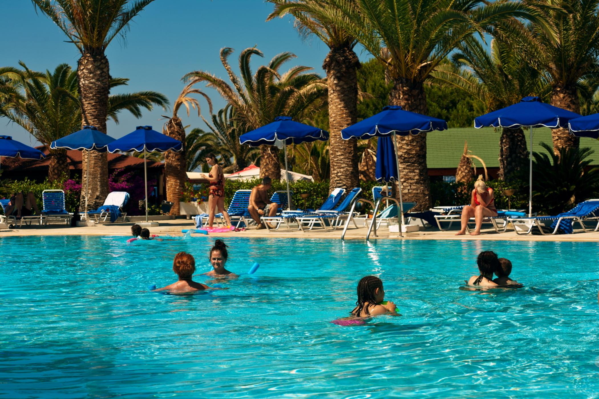 Blue Horizon Hotel Ялисос Екстериор снимка